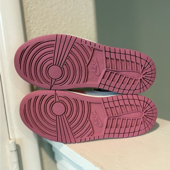 Nike Air Jordan 1 Mid PS “Valentine's Day” 2023 (DQ8424-616) Size: 13C - Picture 8 of 9